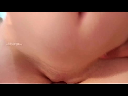 ❤️ Duke fjetur në dhomën e motrës sime dhe kështu u zgjova ❤ Porno shtëpie tek ne