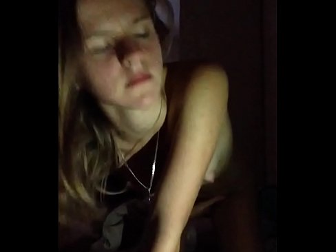 ❤️ Një vajzë masturbon dhe sperma ❤ Porno shtëpie tek ne